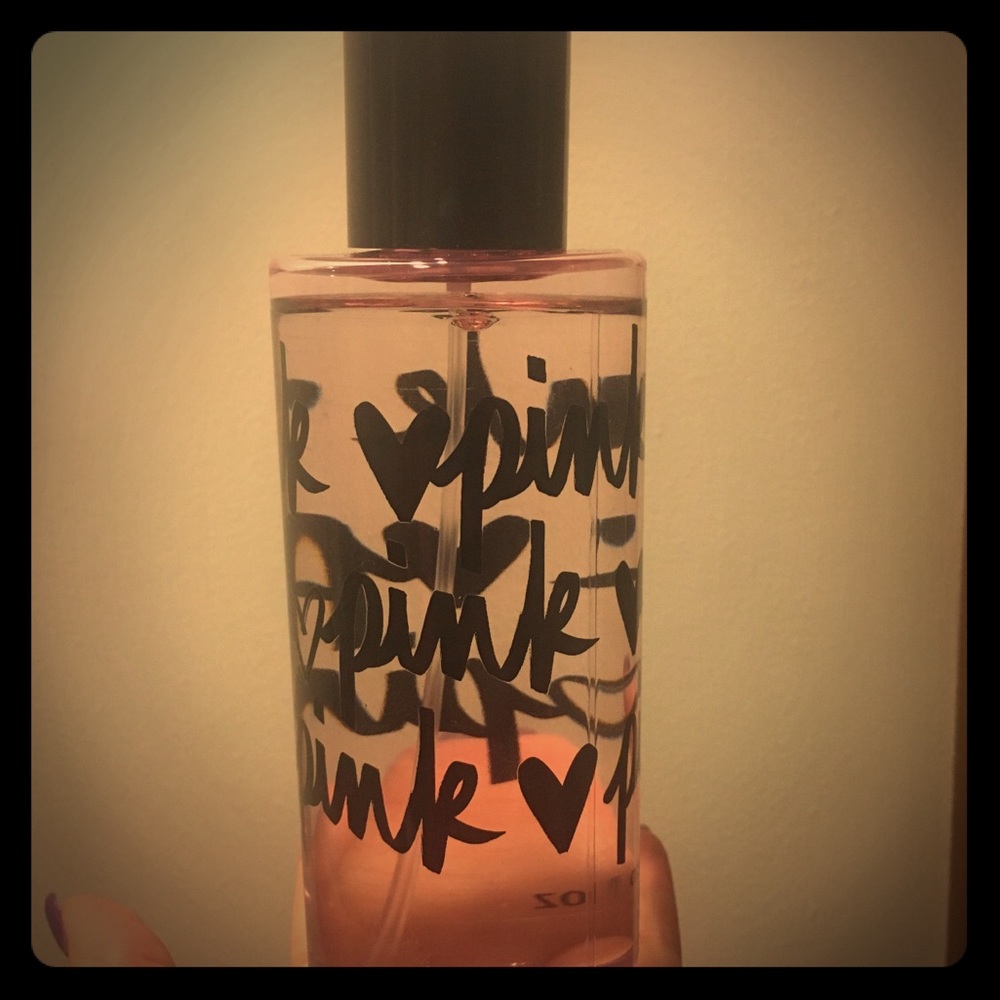 PINK Play All day By Victoria Secret